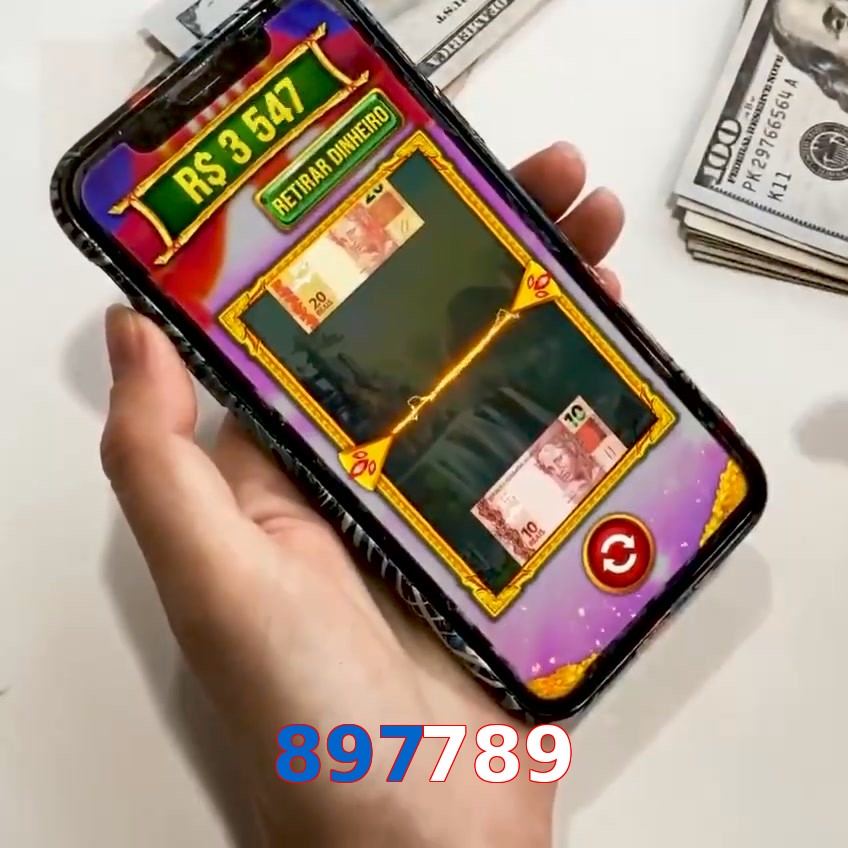 897789